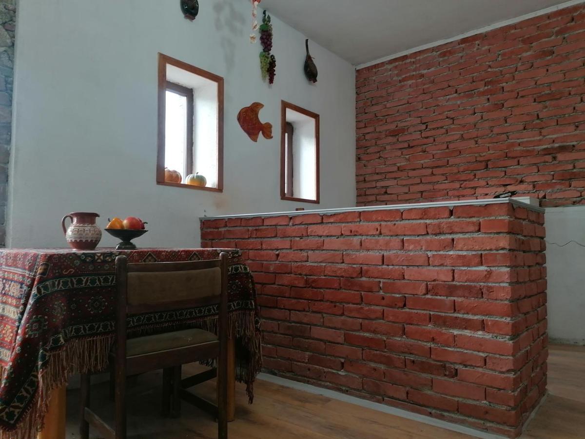 Лилянината Къща Villa Kalofer Buitenkant foto